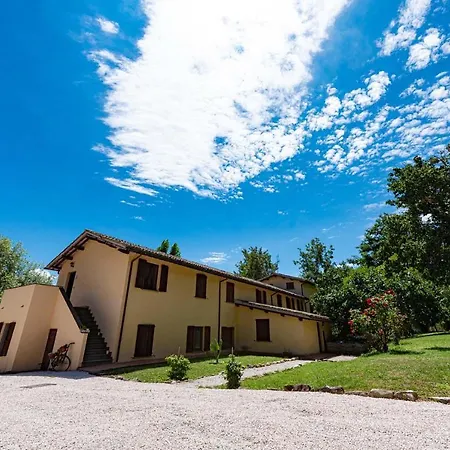 Abadia Farneto Agroturismo *