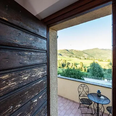 Abadia Farneto בית חווה