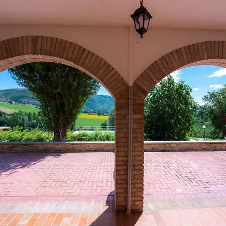 Abadia Farneto Agroturismo *